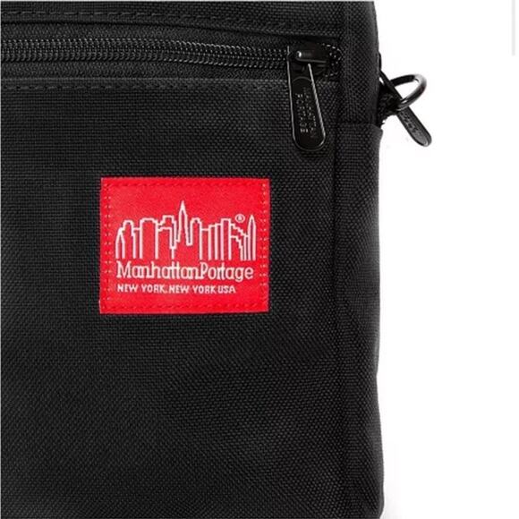 Manhattan Portage Signature "Emblem City Lights" Crossbody Bag in Black - Picture 2 of 8